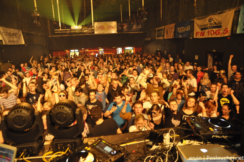 ELEKTRA W. PAN-POT (MOBILEE) - Pátek 14. 12. 2012